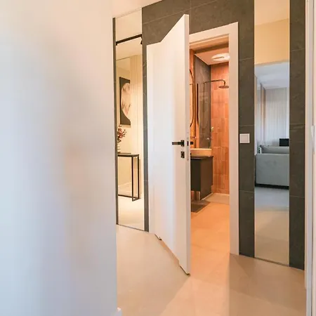 Rose Luxury Apartment *