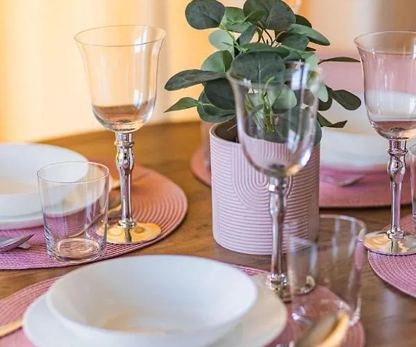 Апартаменти Rose Luxury *