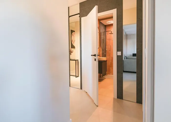 Rose Luxury Апартаменты *